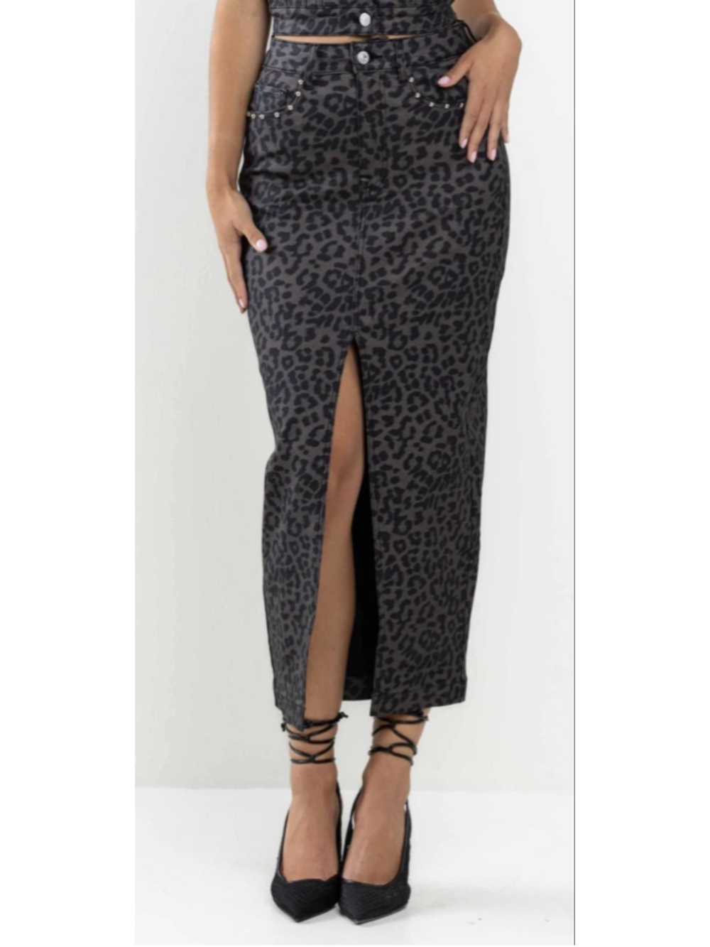 VBRT Leopard Out Of The Wild Rhinestone Column Skirt Womens size large